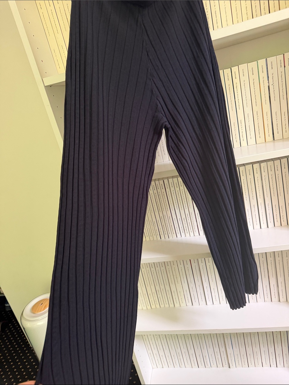 Scanlan Theodore Navy Ribbed Top - Picture 3 of 3
